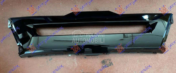 POKLOPAC NA PREDNJEM BRANIKU G