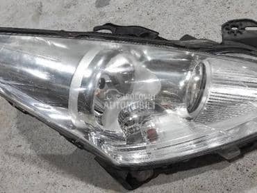 Far Desni 9682519080 za Peugeot 3008 od 2009. do 2013. god.