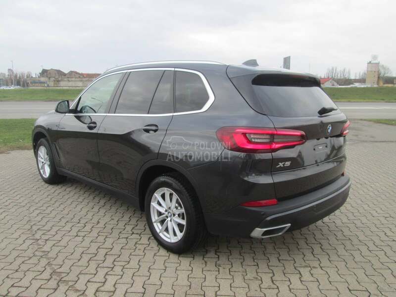 BMW X5 25d Business xDrive
