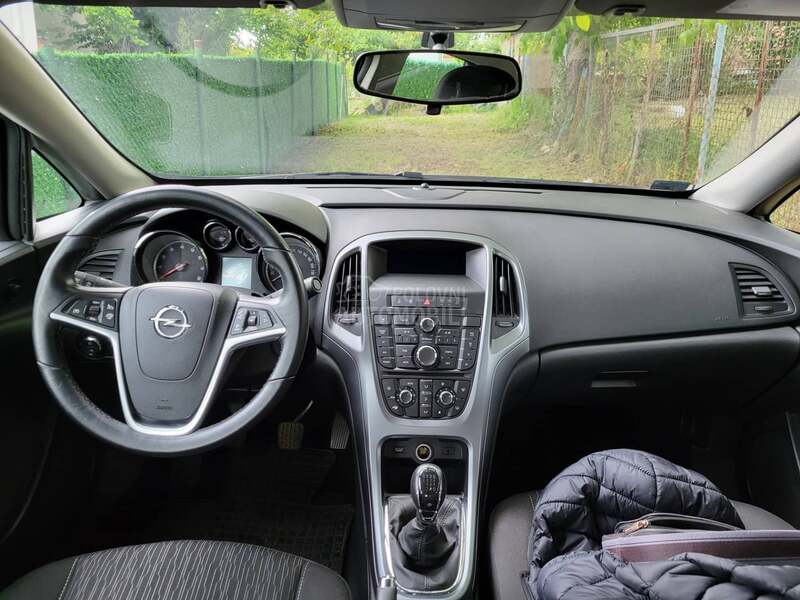 Opel Astra J 1.4 turbo