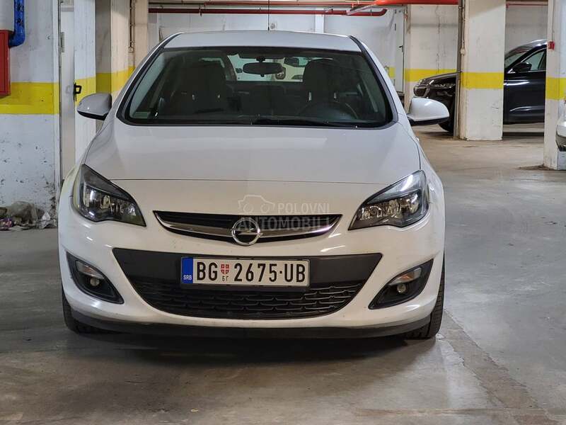 Opel Astra J 1.4 turbo