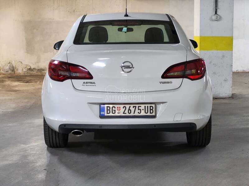 Opel Astra J 1.4 turbo