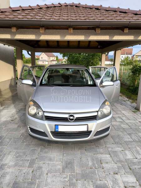 Opel Astra H 1.6 TWINPORT