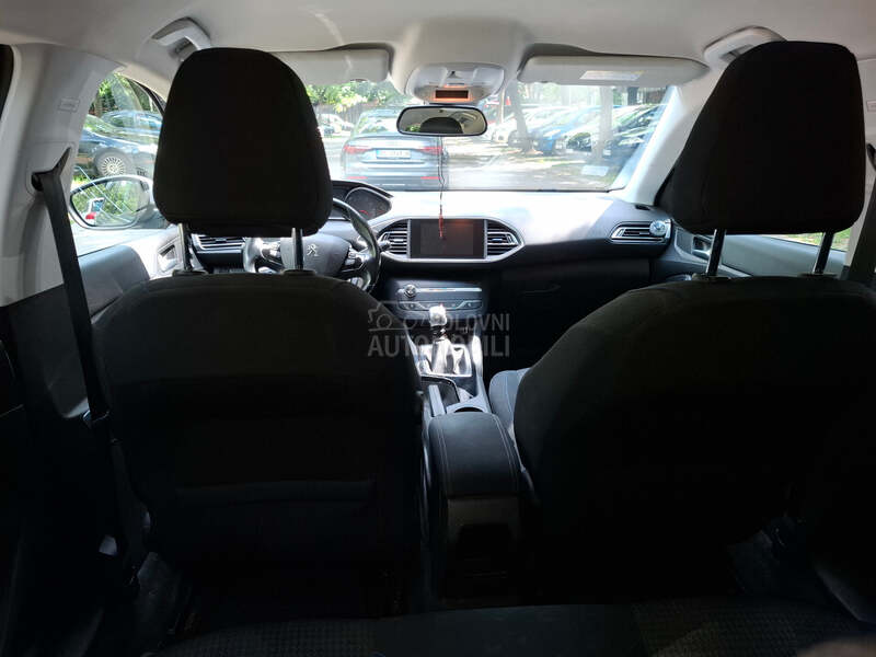 Peugeot 308 1.2 pure tech style
