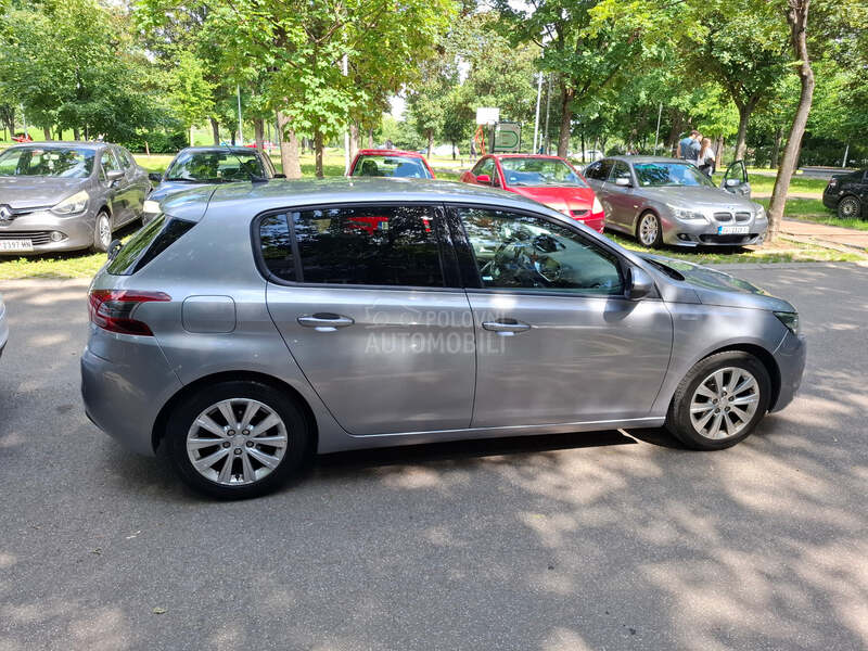 Peugeot 308 1.2 pure tech style
