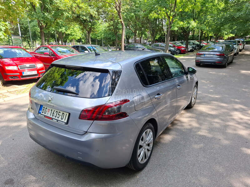 Peugeot 308 1.2 pure tech style