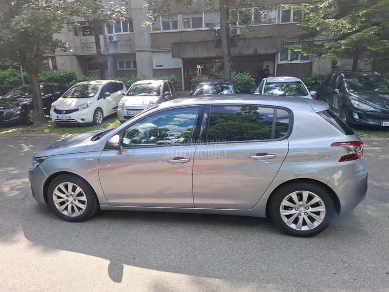 Peugeot 308 1.2 pure tech style