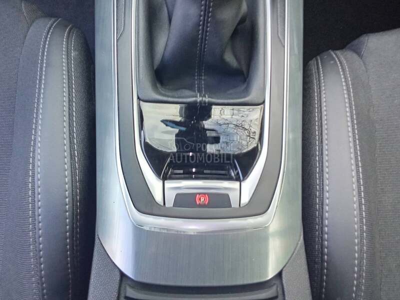 Peugeot 308 VIRTUAL ALLURE