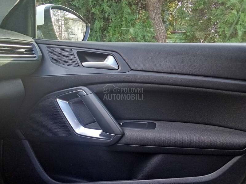 Peugeot 308 VIRTUAL ALLURE