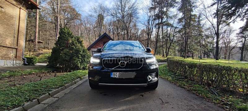 Volvo XC40 Momentum pro