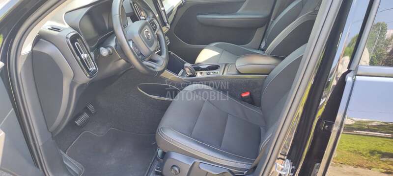 Volvo XC40 Momentum pro
