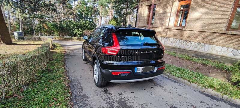 Volvo XC40 Momentum pro