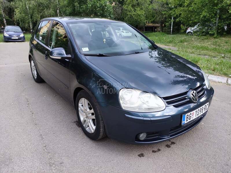 Volkswagen Golf 5 2.0 TDI 2 seta guma