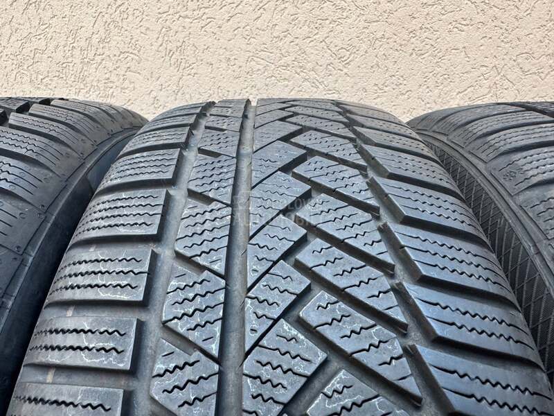 Continental 235/50 R19 Zimska