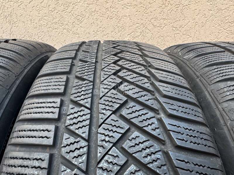 Continental 235/50 R19 Zimska