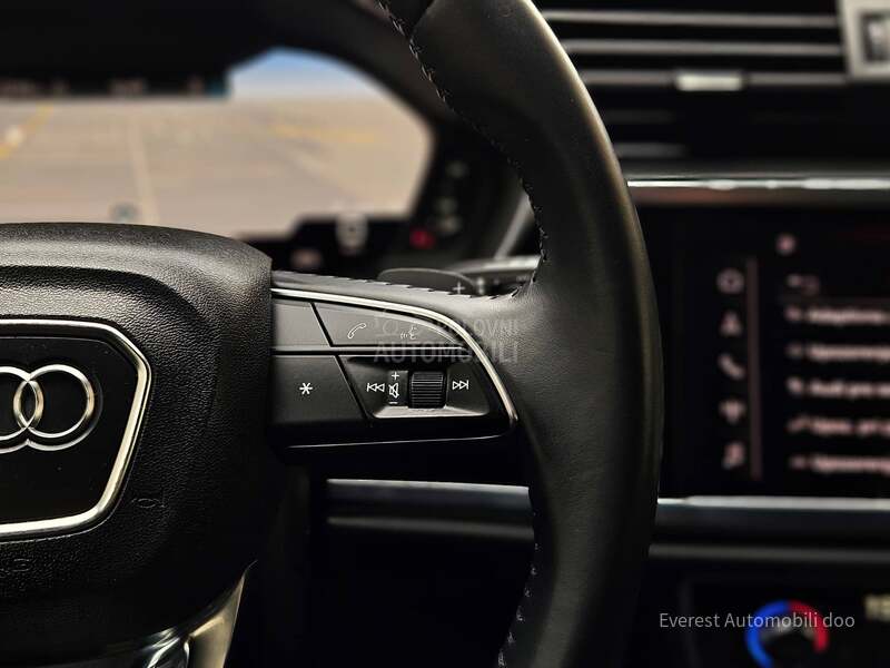 Audi Q3 2.0 TDi S line Nardo