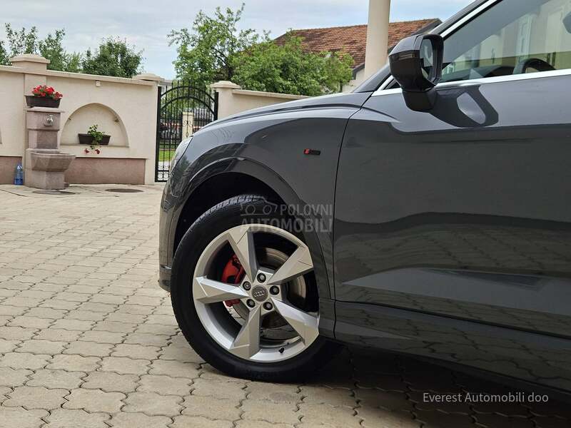 Audi Q3 2.0 TDi S line Nardo