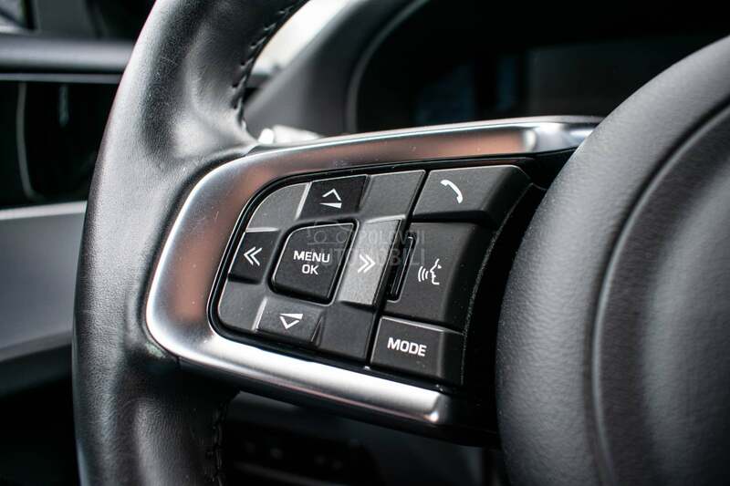 Jaguar XF 20d AWD
