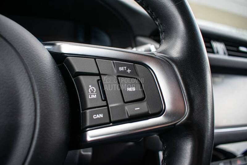 Jaguar XF 20d AWD