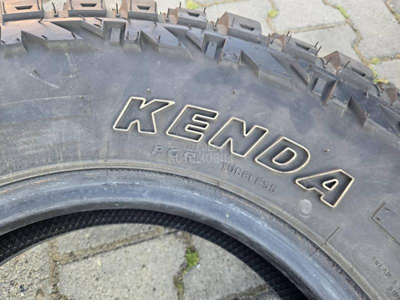 Kenda 235/85 R16 Sve sezone