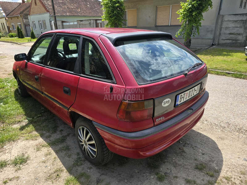 Opel Astra F 1.6