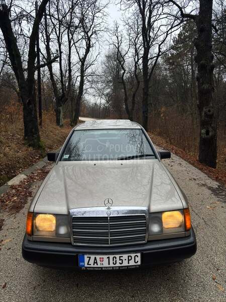 Mercedes Benz W124 300E