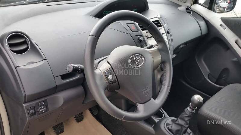 Toyota Yaris 1.3 VVT-I KA0 N0VA