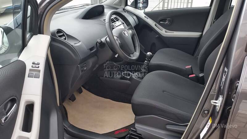 Toyota Yaris 1.3 VVT-I KA0 N0VA