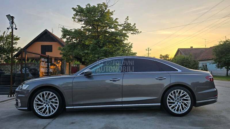 Audi A8 50TDI  MATRIX