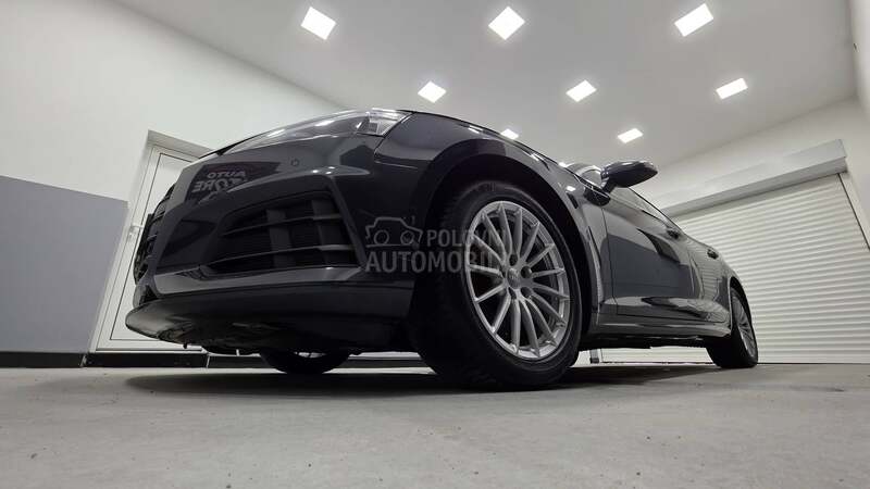 Audi A5 G-Tron
