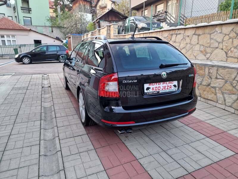 Škoda Octavia 2,0TDI DSG  VRS