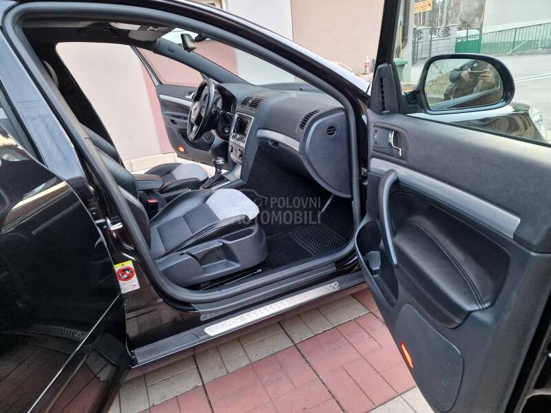 Škoda Octavia 2,0TDI DSG  VRS