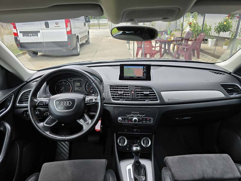 Audi Q3 2.0TDI//AUT/QUATTRO