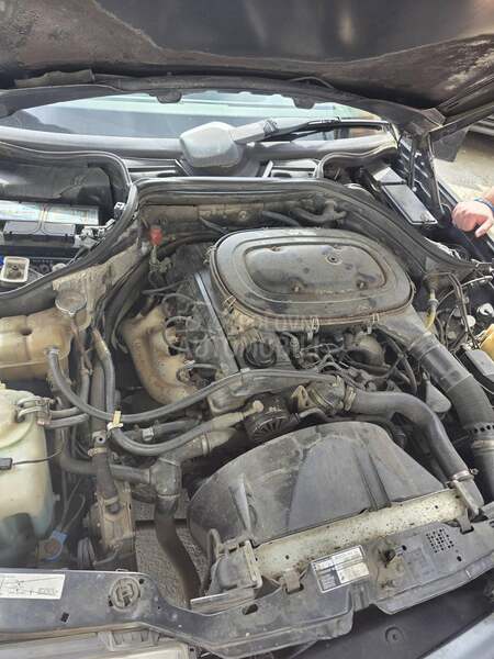 Mercedes Benz E 200 E124
