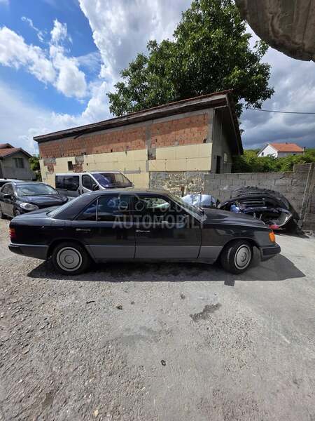 Mercedes Benz E 200 E124