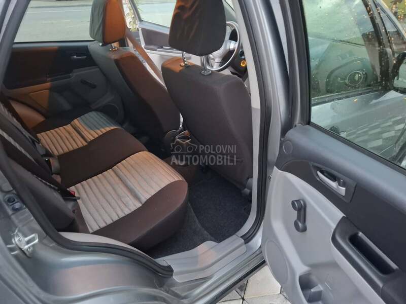 Suzuki SX4 1.5 TNG
