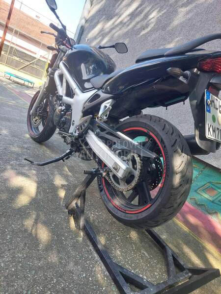 Suzuki sv650
