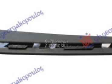 RESETKA PREDNJEG BRANIKA DONJA za Porsche Cayenne od 2018. do 2023. god.