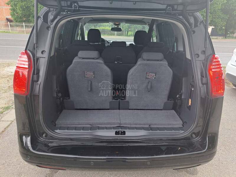 Peugeot 5008 1.6 e-hdi  f u l