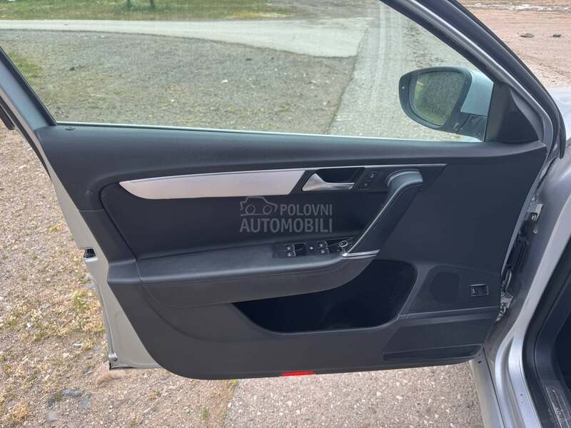 Volkswagen Passat B7 