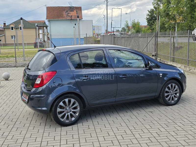 Opel Corsa D 1.2 GPL-TECH OPEN