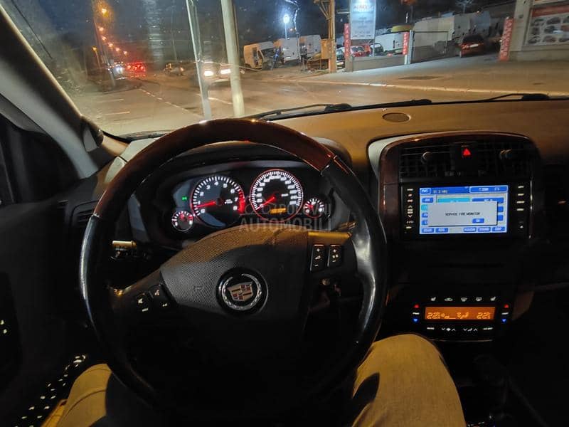 Cadillac SRX 4.6