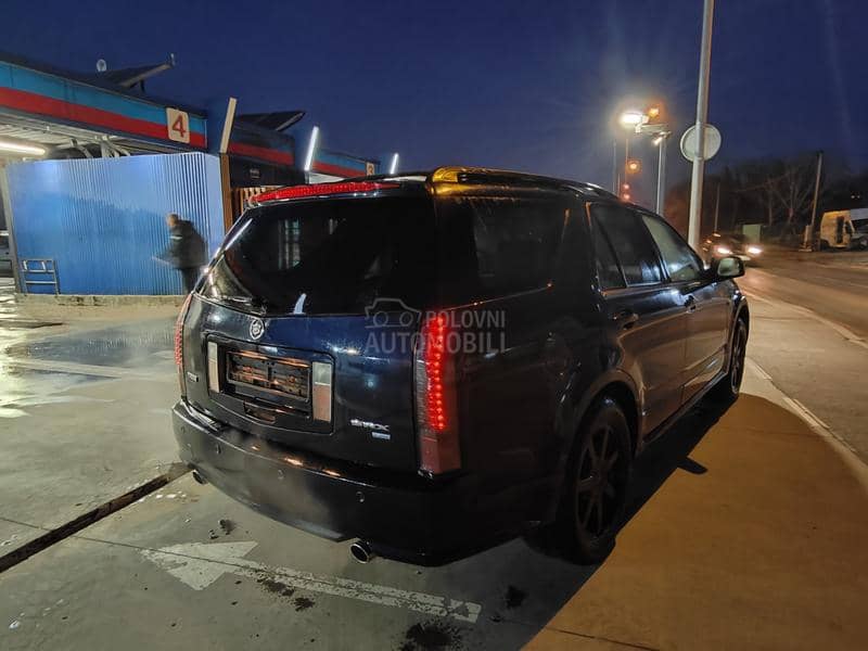 Cadillac SRX 4.6
