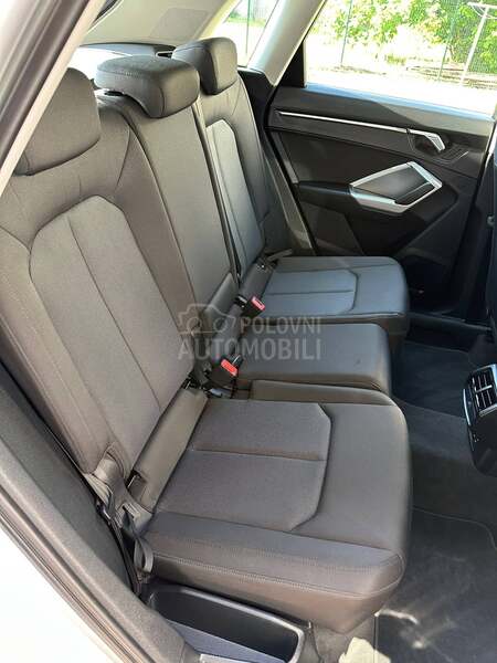 Audi Q3 2.0/35TDI/MATRIX