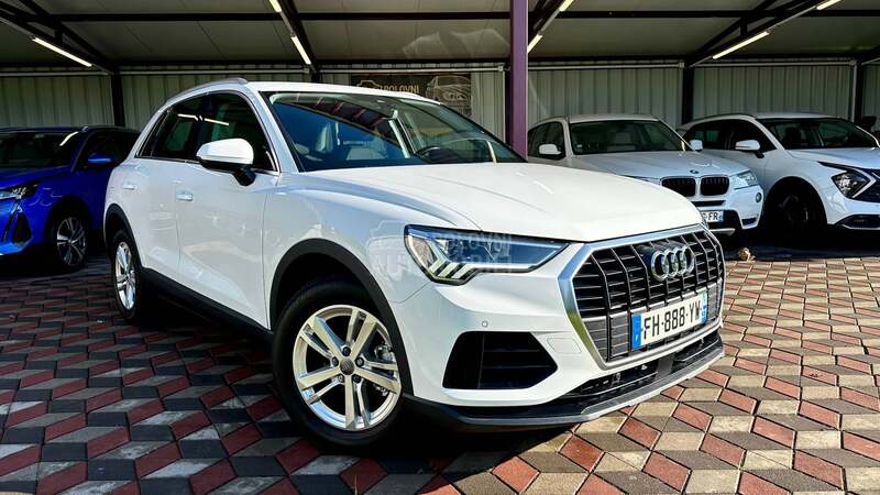 Audi Q3 2.0/35TDI/MATRIX