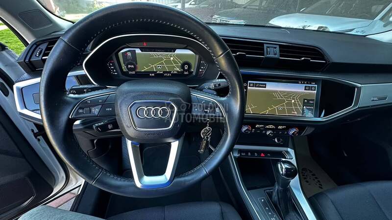 Audi Q3 2.0/35TDI/MATRIX
