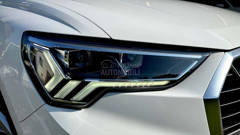 Audi Q3 2.0/35TDI/MATRIX
