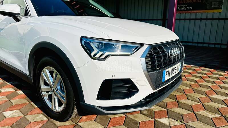 Audi Q3 2.0/35TDI/MATRIX