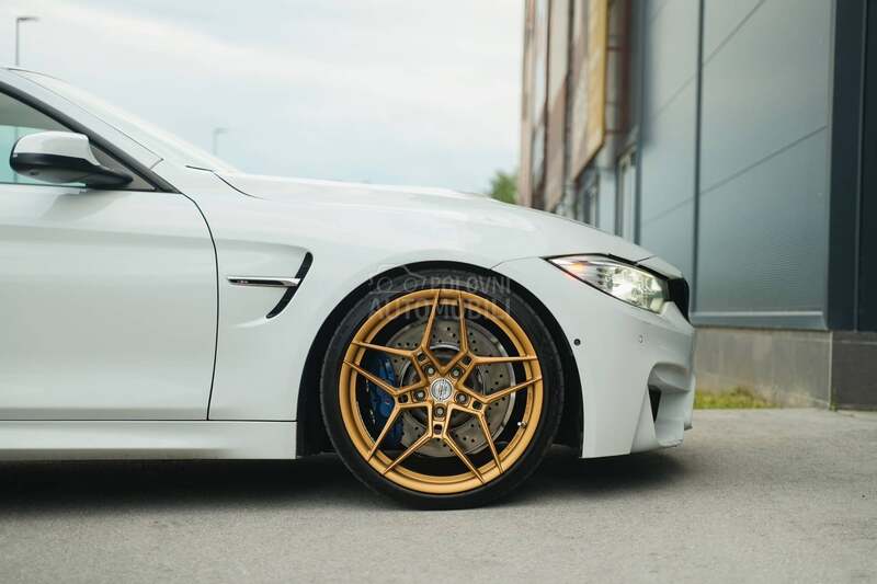 BMW M4 