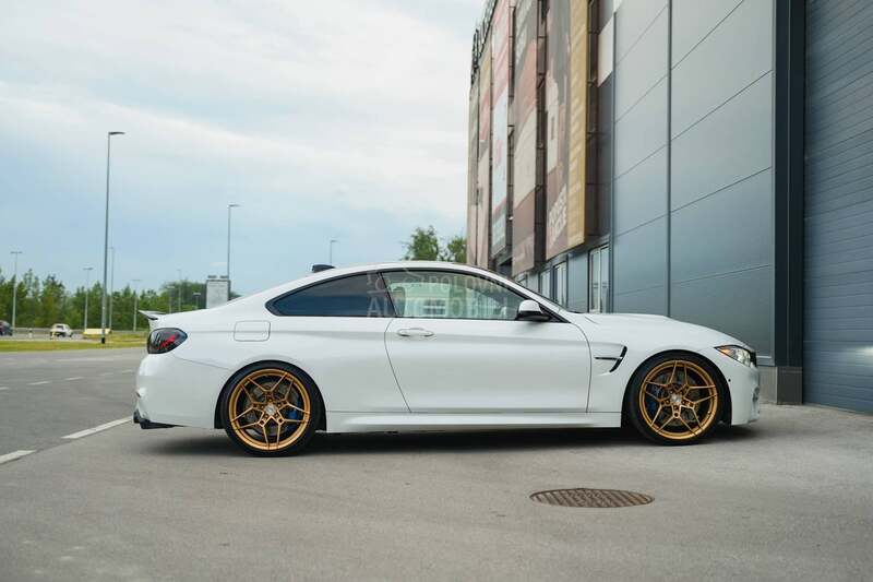 BMW M4 